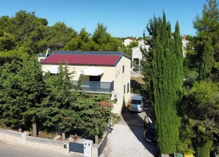 Apartment With Parking Space - Torovi - - Pedinka, - 22373 *