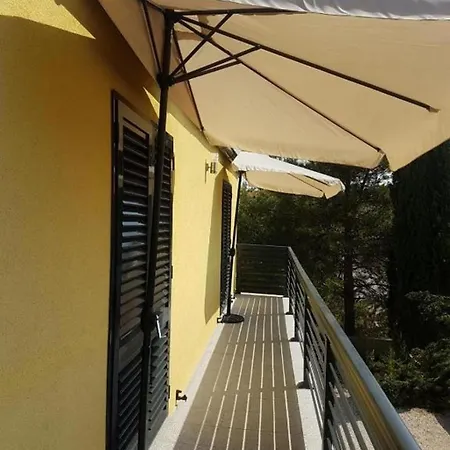 With A Parking Space - Torovi - - Pedinka, - 22373 *