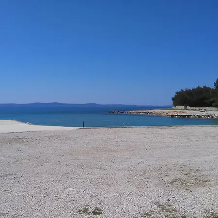 Apartman With Parking Space - Torovi - - Pedinka, - 22373 Vir