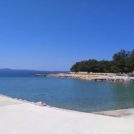 With Parking Space - Torovi - - Pedinka, - 22373 Apartman Vir