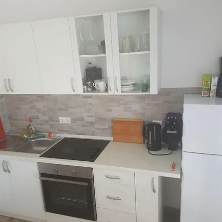 With Parking Space - Torovi - - Pedinka, - 22373 *