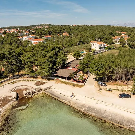 Apartamento With Parking Space - Torovi - - Pedinka, - 22373 Vir
