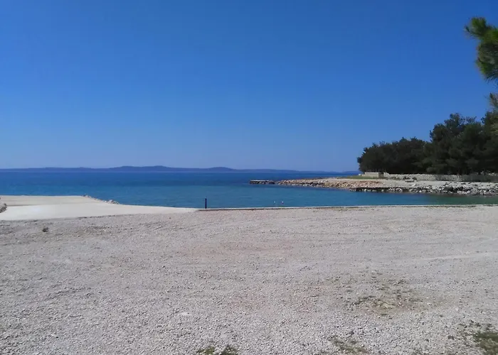 Apartman With Parking Space - Torovi - - Pedinka, - 22373 Vir