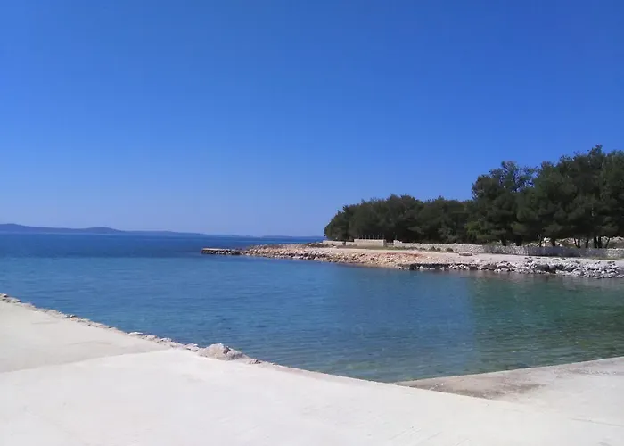 With Parking Space - Torovi - - Pedinka, - 22373 Apartman Vir