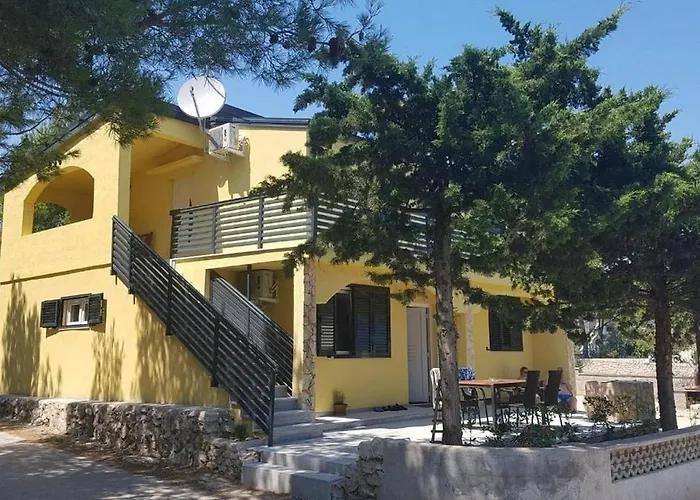 With Parking Space - Torovi - - Pedinka, - 22373 Apartman *