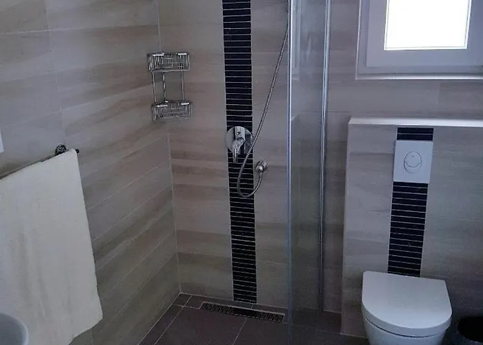 Apartman With Parking Space - Torovi - - Pedinka, - 22373 *